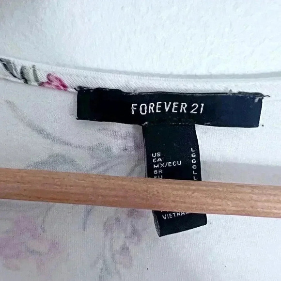 ❤️ 3/$15 Forever 21 White Pink Floral Puff Sleeve Crop Top Peasant Blouse Size L - Picture 2 of 5